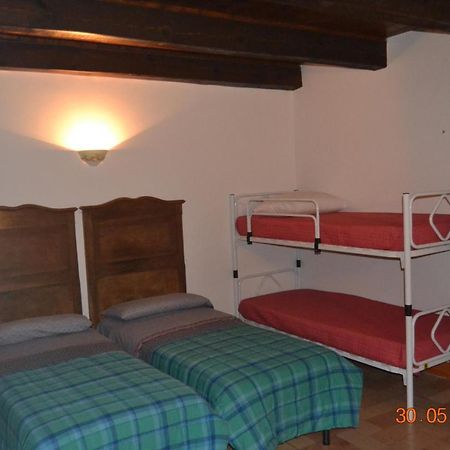 Affitta Camere Il Pettirosso Fermo Exterior photo