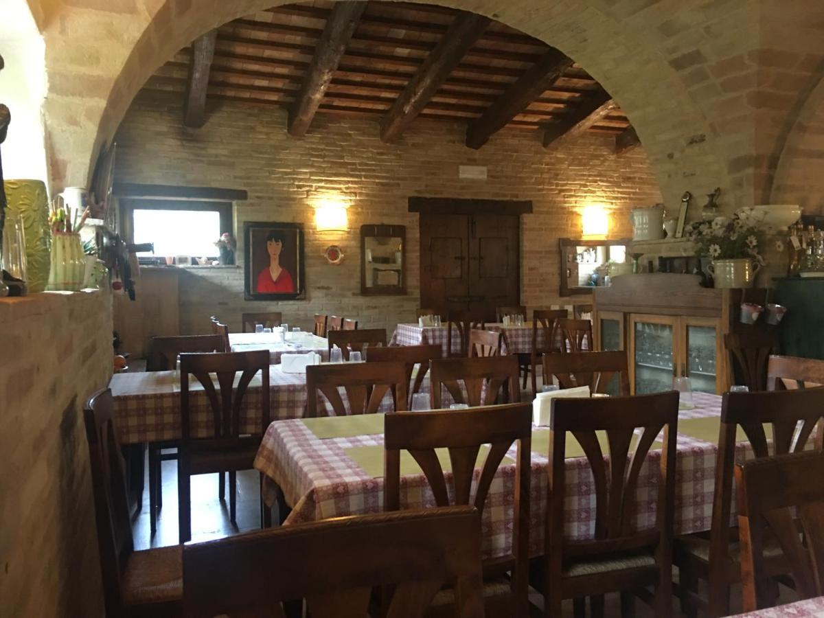 Affitta Camere Il Pettirosso Fermo Exterior photo