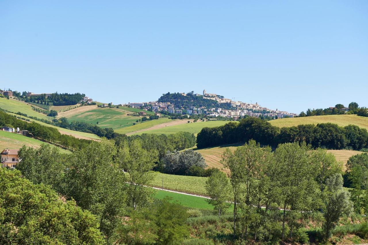 Affitta Camere Il Pettirosso Fermo Exterior photo