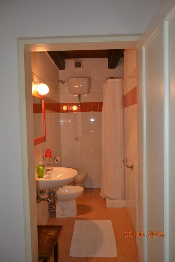 Affitta Camere Il Pettirosso Fermo Exterior photo